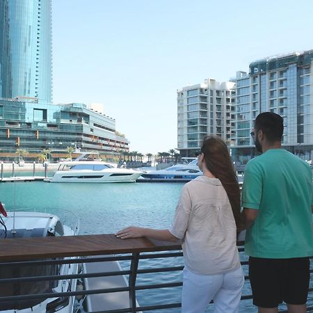 Charthouse Bahrain Hotel Manama Exterior foto Marina Walk