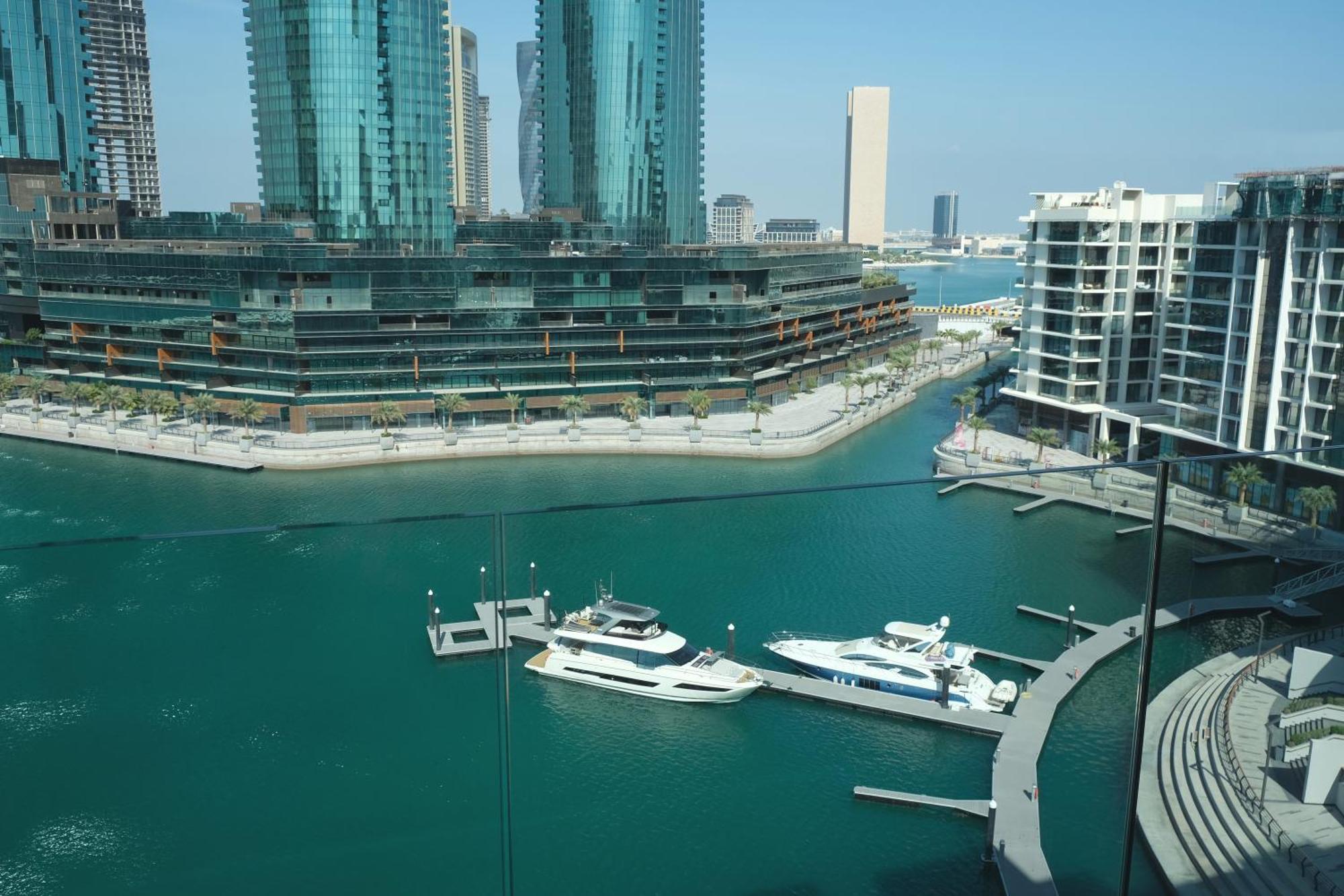 Charthouse Bahrain Hotel Manama Exterior foto The Marina